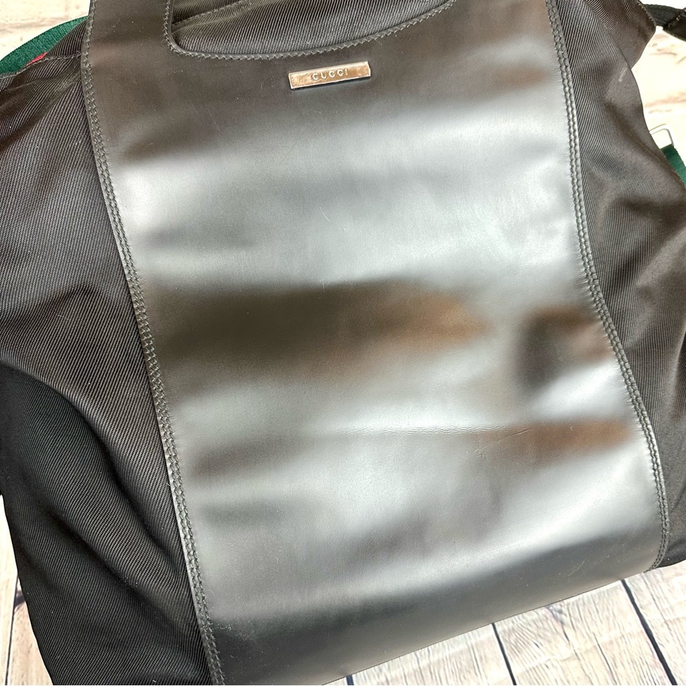 GUCCI black leather and nylon travel over-night crossbody bag LIKE NEW - Picture 8 of 16